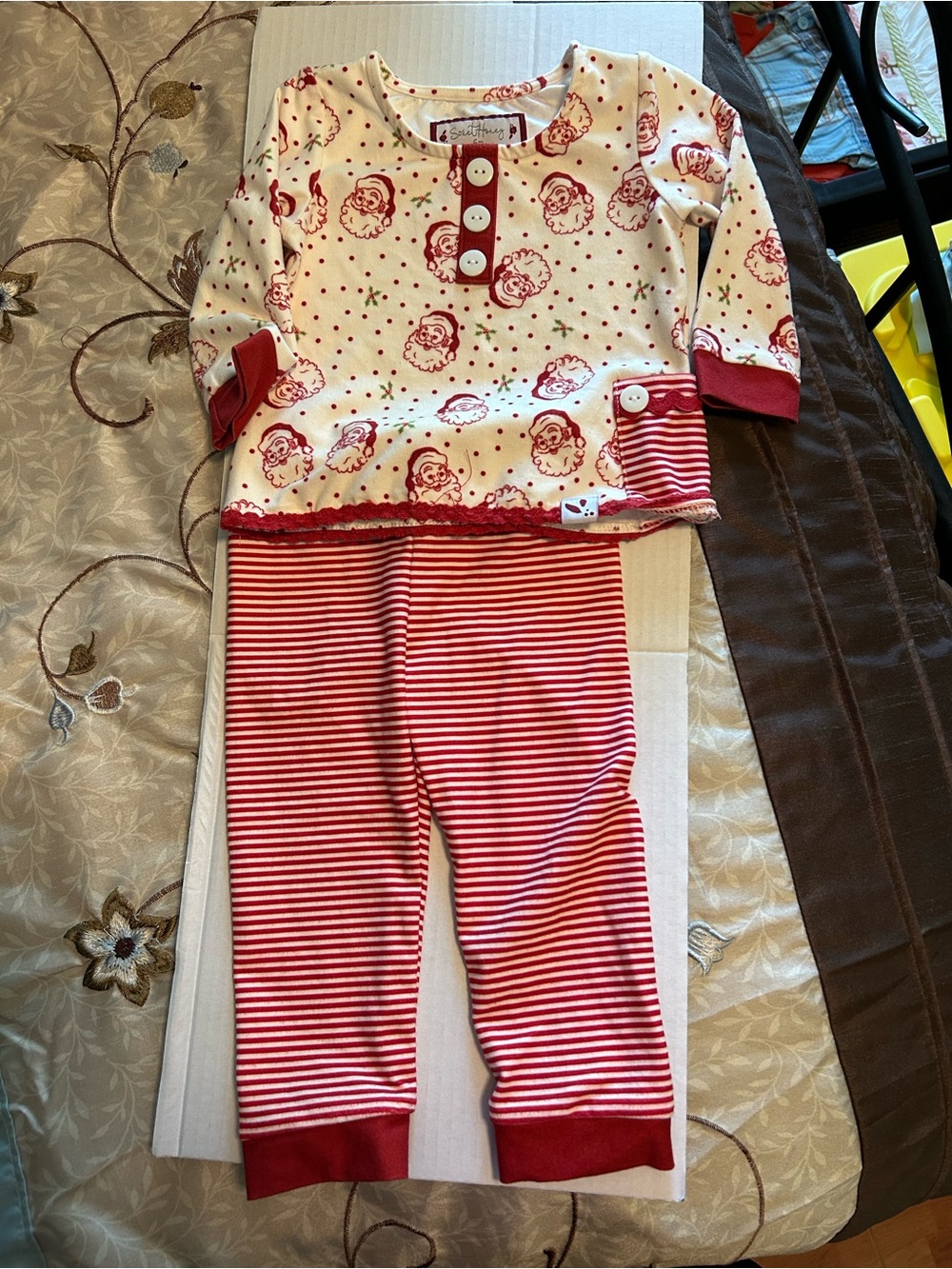 SweetHoney Red & Cream Santa Print Kids Pajama Set
